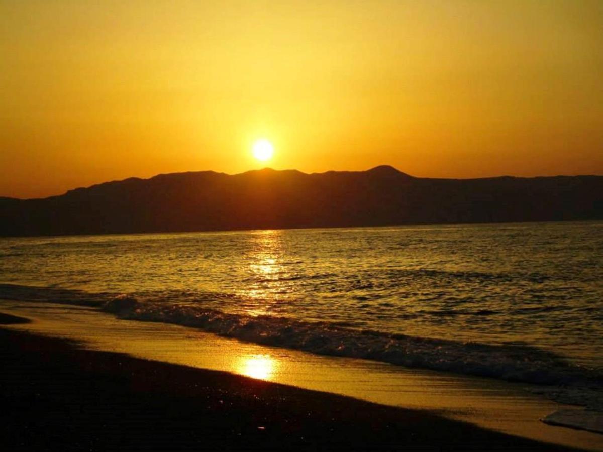 Panos Beach Hotel Platanias  Exterior photo